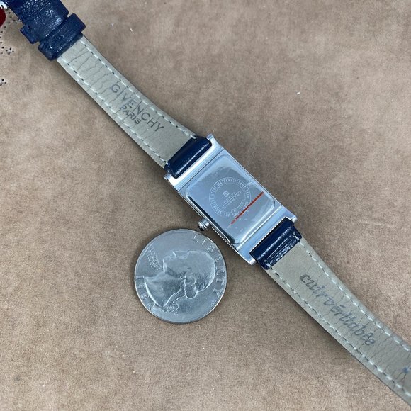 Vintage Givenchy Paris Quartz Ladies Watch - Picture 5 of 9